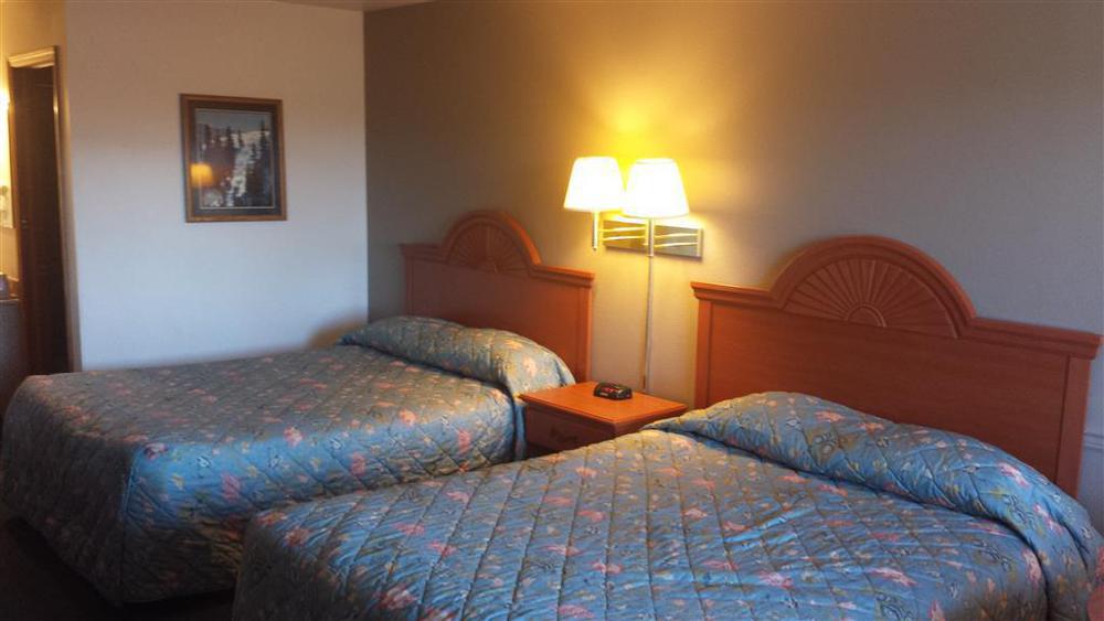 Americas Best Value Inn Burns Pokój zdjęcie