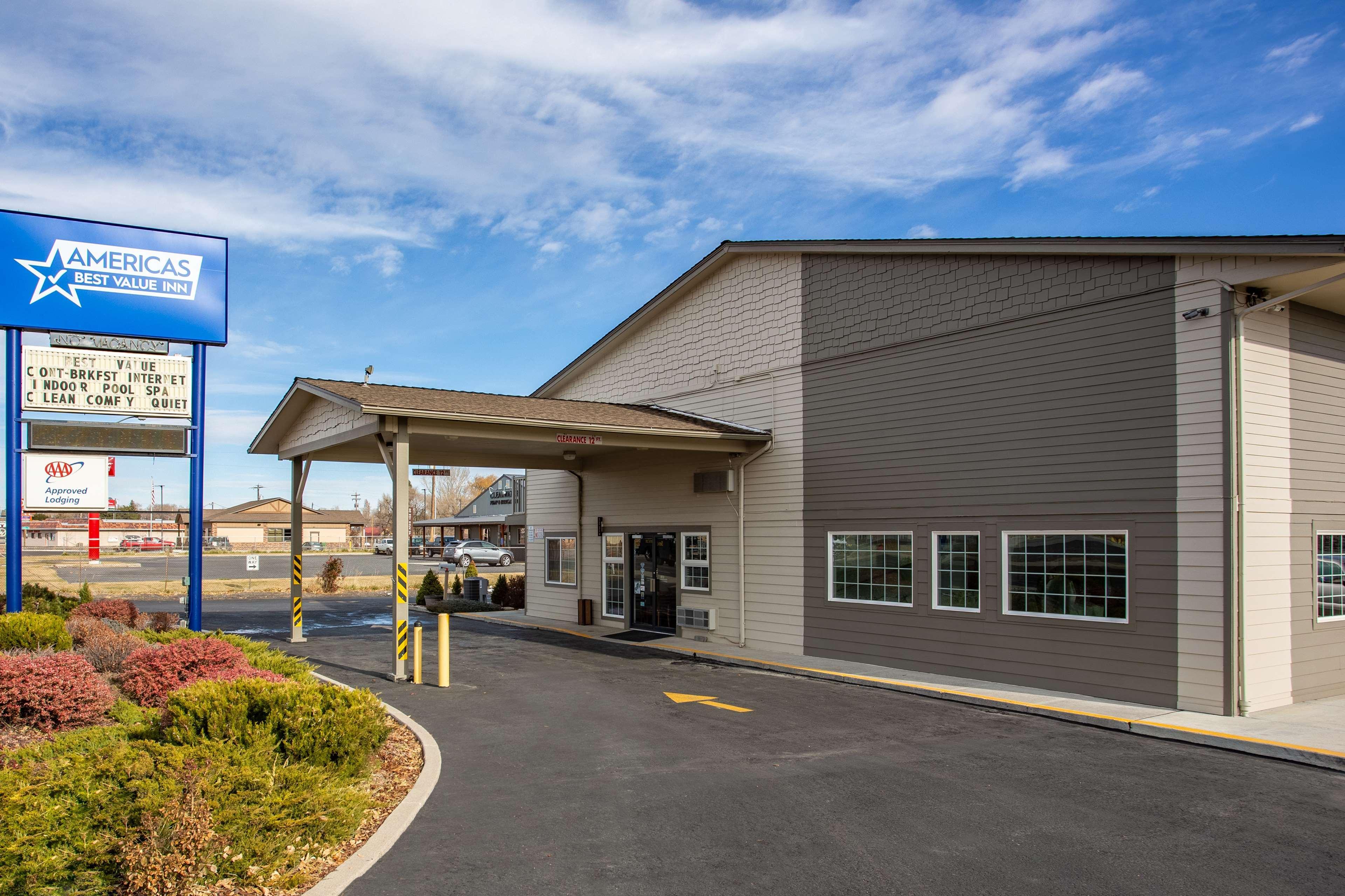 Americas Best Value Inn Burns Zewnętrze zdjęcie