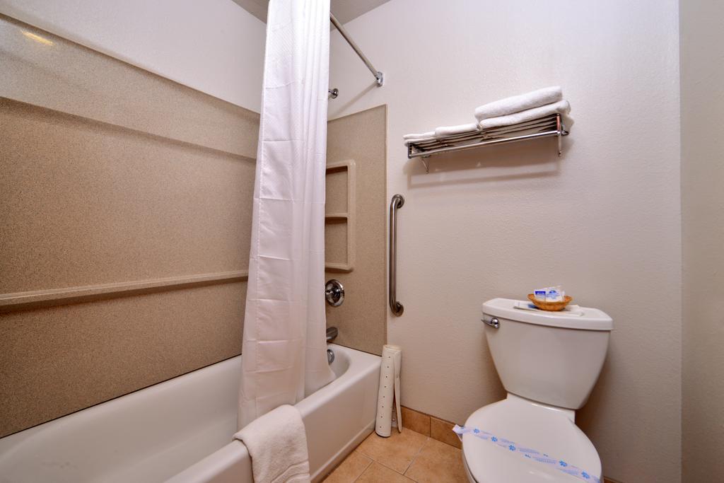 Americas Best Value Inn Burns Zewnętrze zdjęcie