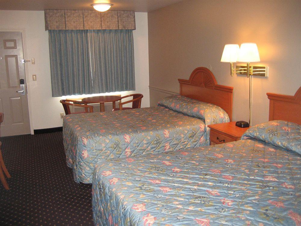 Americas Best Value Inn Burns Zewnętrze zdjęcie