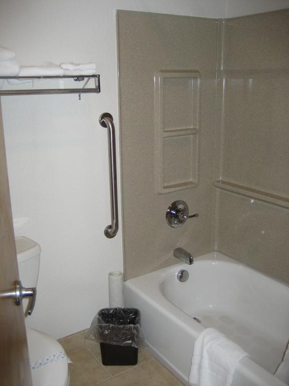 Americas Best Value Inn Burns Zewnętrze zdjęcie