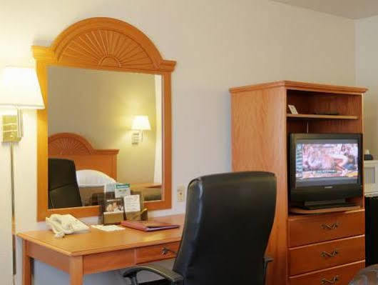 Americas Best Value Inn Burns Zewnętrze zdjęcie